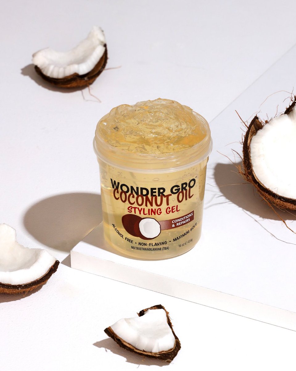 Condition and repair your hair while styling it! That’s a triple threat with @wondergrohair Coconut Oil Styling Gel!
#naturalhair #type2hair #type3hair #type4hair #naturalhairdaily #naturalista  #curls #naturalhairstyles #naturalbeauty #naturalhairjourney