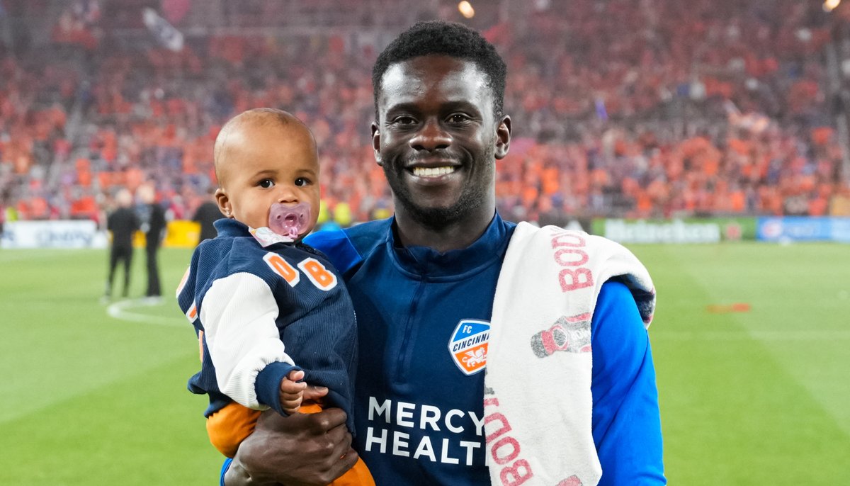 Happy Father's Day to all the #FCCincy dads out there. 🧡💙