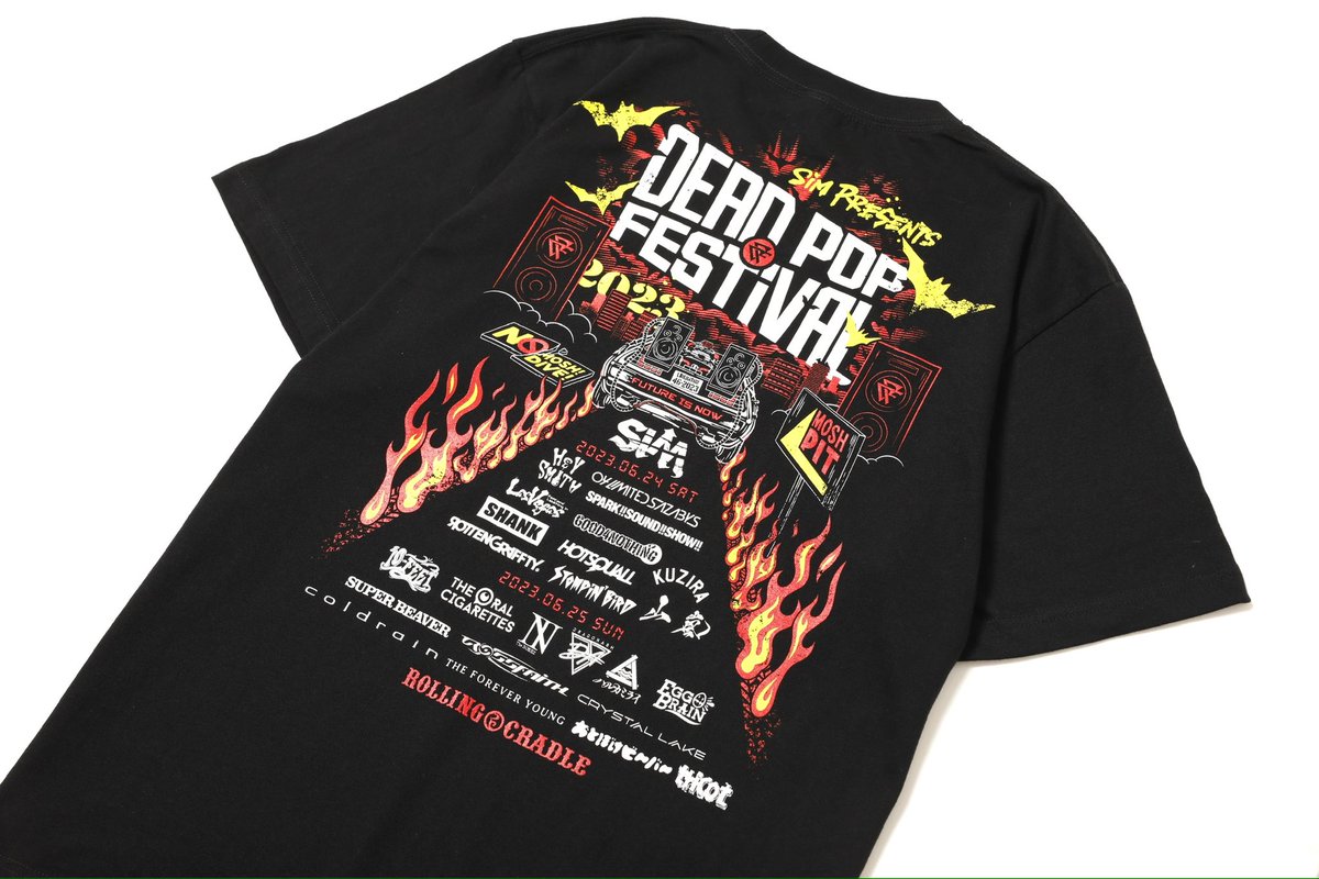 【#DPF23 NEW MERCH】
BACK TO THE MOSHPIT Tシャツ by ROLLING CRADLE (RED)
Size : M / L / XL / XXL
