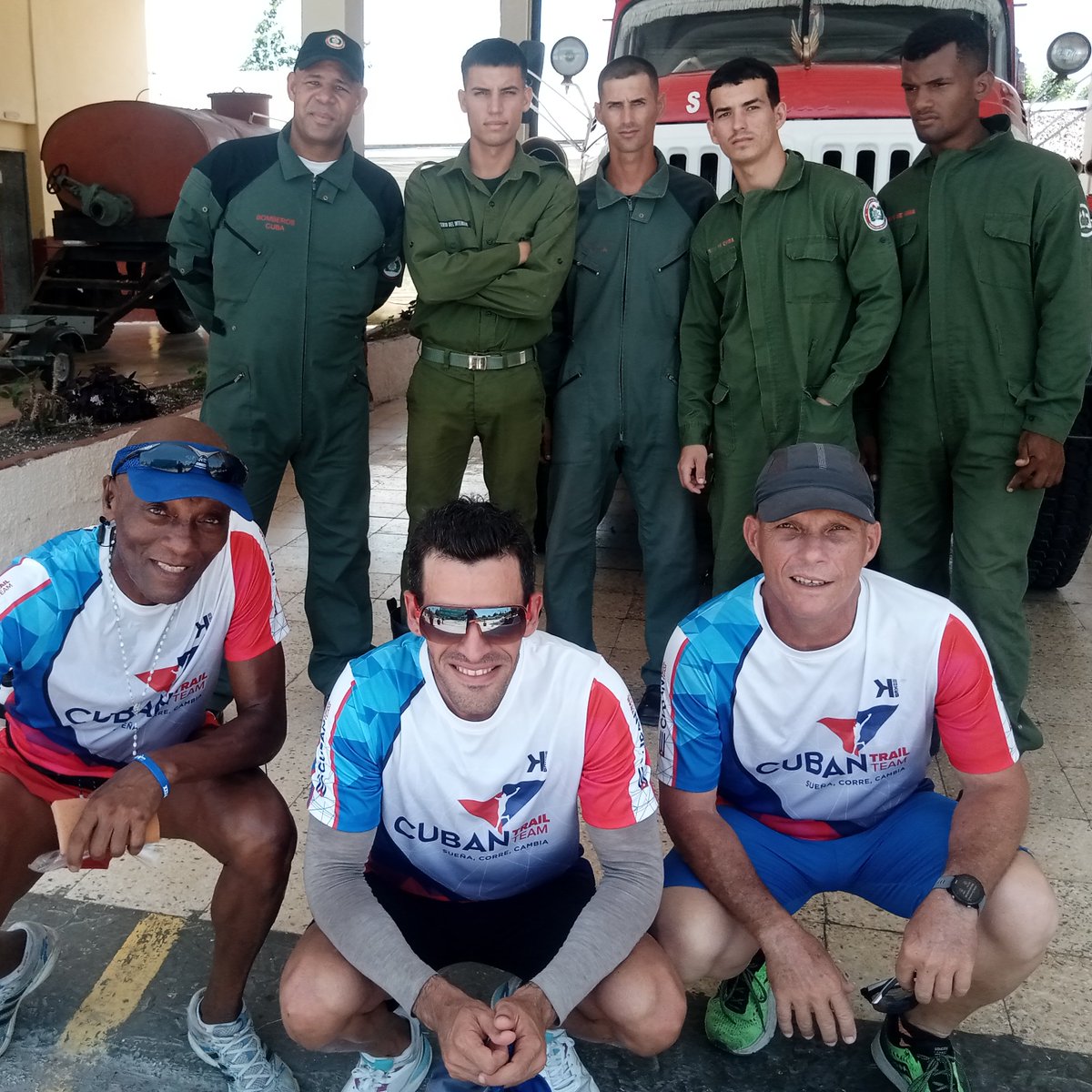El <a href="/CubanTrailTeam/">CubanTrailTeam</a> espirituano comenzó este fin de semana un reto en homenaje a los héroes del Saratoga y los Supertanqueros de #Matanzas Consiste en correr cada fin de semana de #SanctiSpirítusEnMarcha hacia la cabecera de cada municipio. El primero fue #Yaguajay
"Honrar honra"