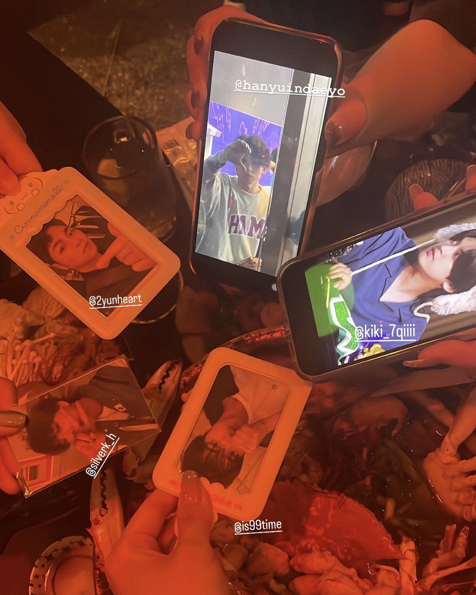 meetcwtime's tweet photo. 포카 안가져온 콘닉데이트😋😋 https://t.co/p7Wy51lPFL