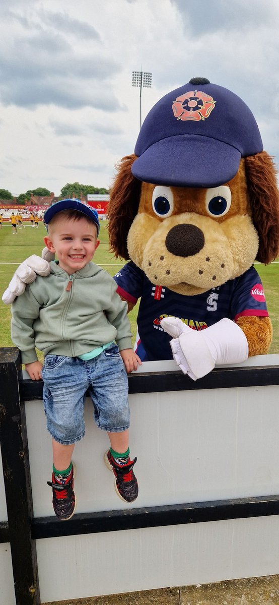 MattyBoyV's tweet photo. @NorthantsCCC #steelbacksjukebox got my son Freddie here for his first T20. Hes requested baby shark 🤣 https://t.co/ced9QHqbmE