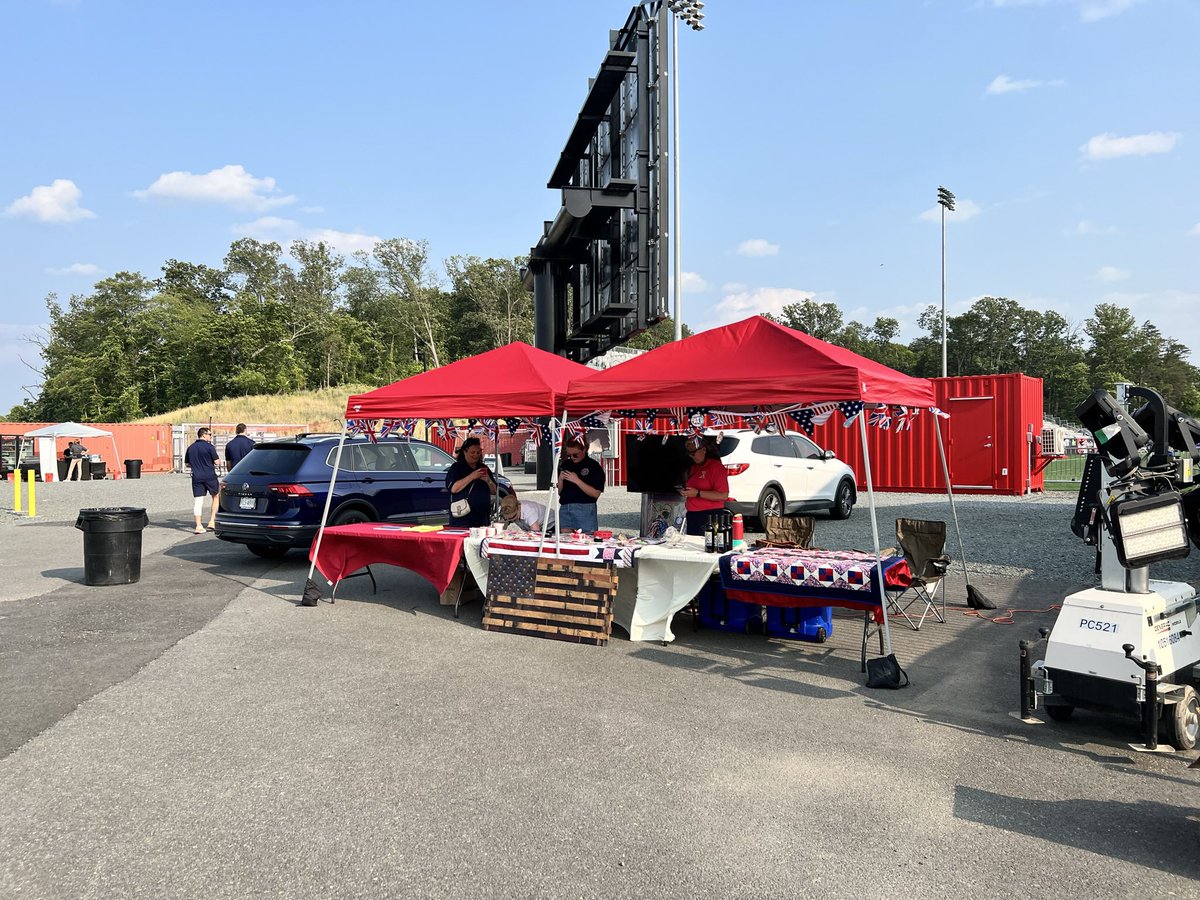 AFF_Team's tweet photo. Great day at the Old Glory DC Rugby  vs Atlanta Rugby with the AFF team who did an outstanding job with running the charity tent and supporting the AFF raffle. Massive thank you Dr. Kelly Brown Chloe Taylor Kathryn Taylor Anne Hughes  #rugbylove #sidebyside https://t.co/cmkBoCNQFf