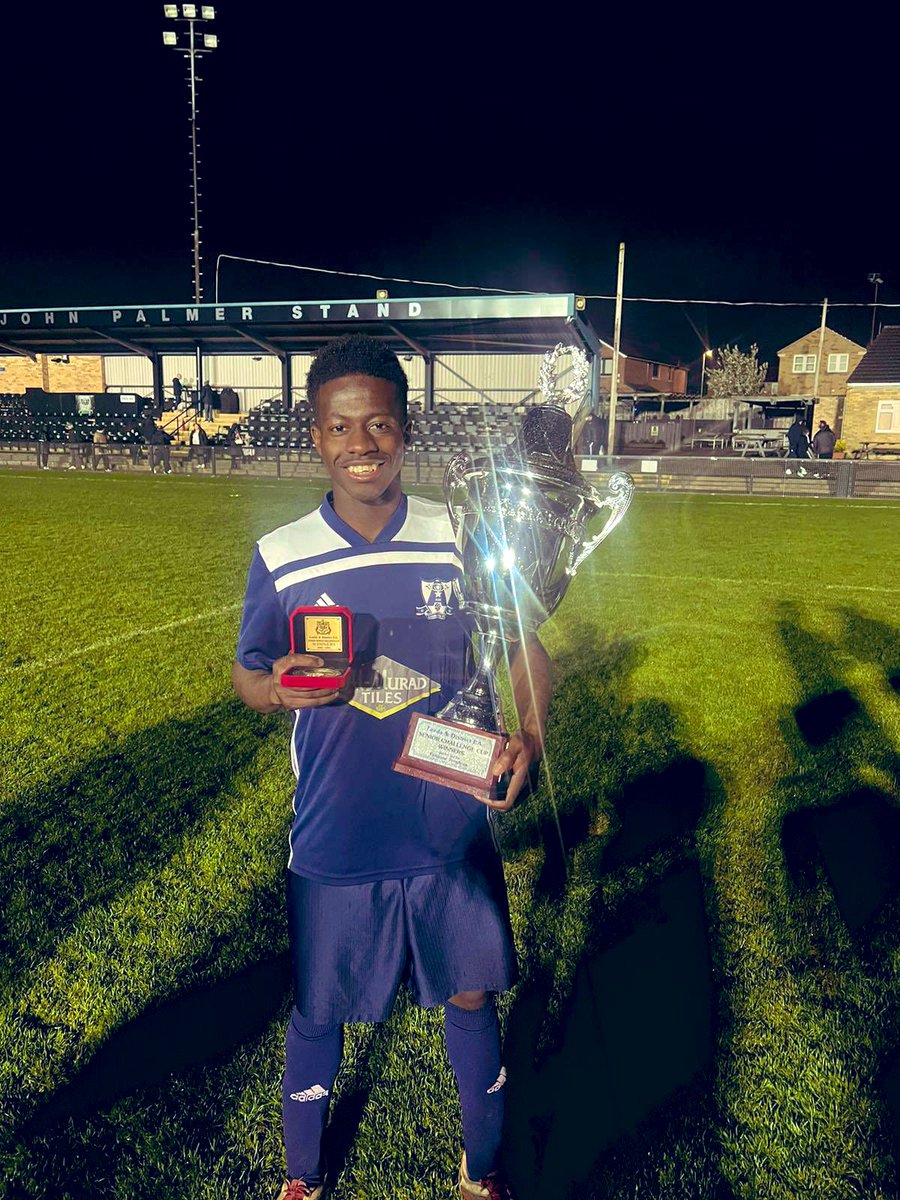 Name: Deen Konateh
Age: 22
Position: Attacking midfield | Winger 
Location: Leeds 
Previous Club: Thackley AFC

Level looking for: Step 5-6