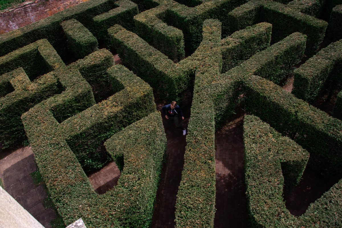 trackanyweir's tweet image. 🚗🔎 Lost your car in a parking lot maze again? Don&apos;t fret! Anyweir GPS tracking system helps you find your ride in no time. #FindMyCar #CarLocator #GPSTracking