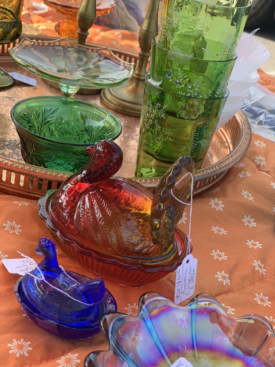Fortissimona's tweet image. Sellin antiques at The Lucky Flea Market in Village Gate #ROC til 4PM!

I got Fenton. I got Pyrex. I got chickens.

If you came from Twitter I'll give you $1 off anything 🥳