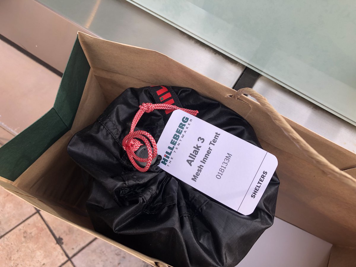 logfarm111's tweet photo. 夏仕様に向けて買い足し‼️

仙台のA＆Fに在庫があったのでお取り寄せ☺️

手元にある天幕のメッシュテントはドナドナかな⛺️

先週から色々とヒルバーグも入荷してきてるみたいですな https://t.co/8o0N6aWznX