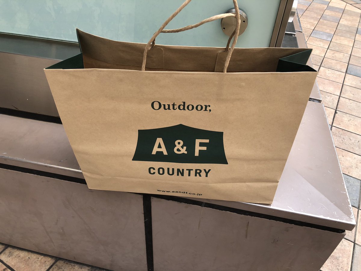 logfarm111's tweet photo. 夏仕様に向けて買い足し‼️

仙台のA＆Fに在庫があったのでお取り寄せ☺️

手元にある天幕のメッシュテントはドナドナかな⛺️

先週から色々とヒルバーグも入荷してきてるみたいですな https://t.co/8o0N6aWznX