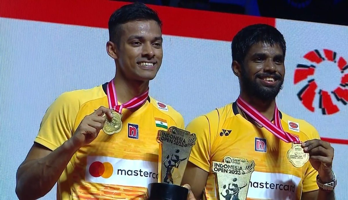 In a remarkable feat, #SatwiksairajRankireddy and #ChiragShetty made history by becoming the inaugural Indian duo to secure a Super 1000 title. They achieved this milestone by emerging victorious in the final of the prestigious #IndonesiaOpen2023 badminton championship.