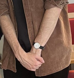 cierniem's tweet photo. WILS VEINS ARE SO VISIBLE😃??? https://t.co/4JWG3J3Hxa