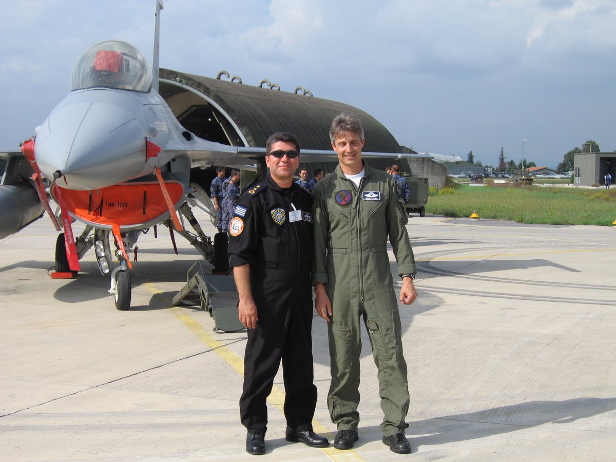 landingsgr's tweet photo. During Destined Glory 2005, commander of HAF #340Mira, Lt.Col. Kellaris Konstantinos and commander of THK #181Filo, Lt.Col Özkan Dalgiç exchanged patches while both units were based and operated from @ItalianAirForce Grazzanise AFB.
https://t.co/WWw4lihsss https://t.co/Ug2O0nvQsl