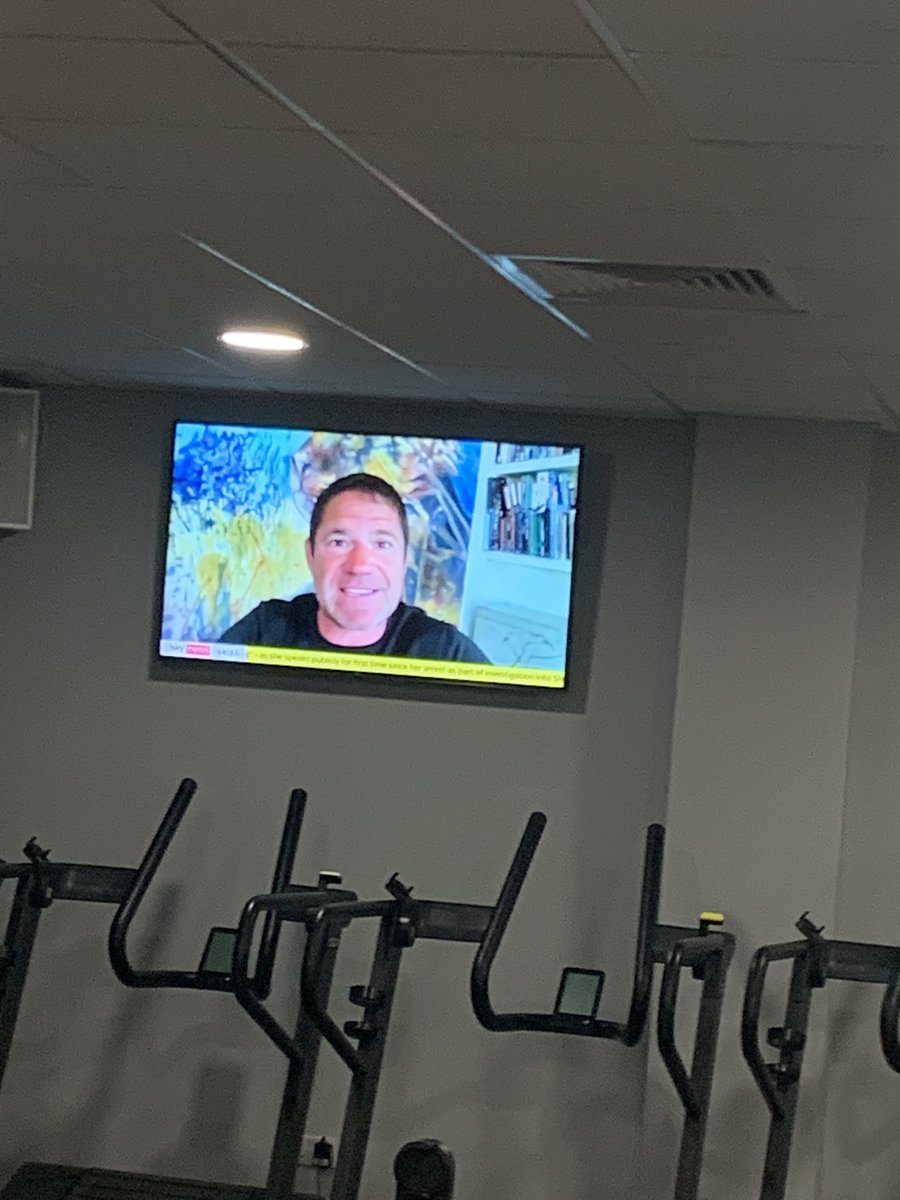 Lynn De Miranda (@pinkscienceuor) on Twitter photo Always love seeing my fellow <a href="/CanterburyCCUni/">Canterbury Christ Church University</a> MSc cohort member <a href="/SteveBackshall/">Steve Backshall</a> on the telly🌎 Always love seeing my fellow <a href="/CanterburyCCUni/">Canterbury Christ Church University</a> MSc cohort member <a href="/SteveBackshall/">Steve Backshall</a> on the telly🌎