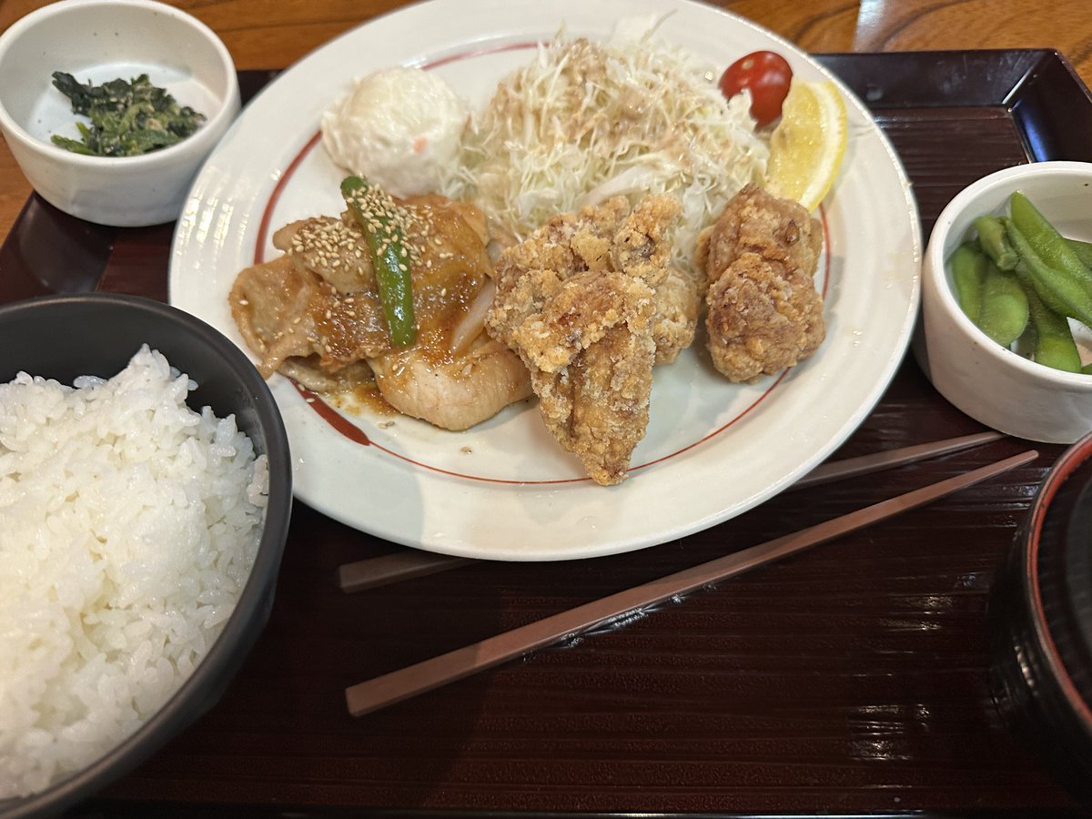 トキワ荘メンバーでご飯に行ってきました https://t.co/EjaSMWiai2