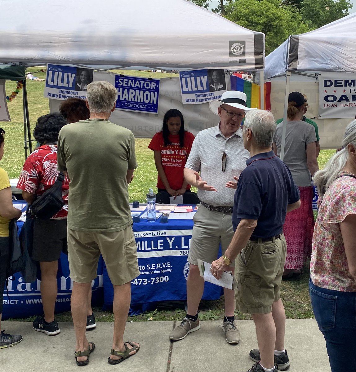 DonHarmonIL's tweet photo. Great to be back for in-district summer months #Il39 enjoying visits with constituents & fun #community events, like June’s Day in Our Village Oak Park w/ @repcamillelilly #gettoknowyourneighbors #keepsmiling #stayintouch https://t.co/Ylfxev4Izr