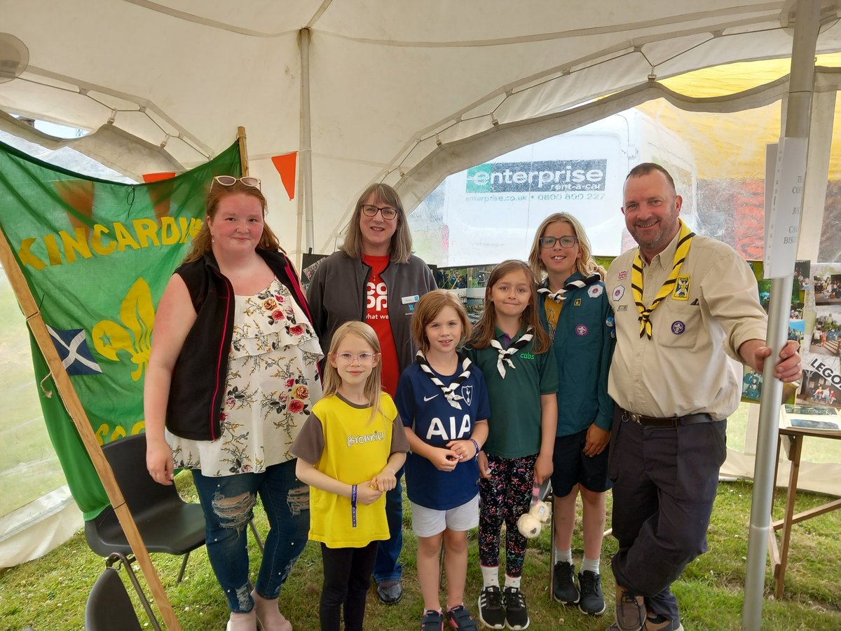 CoopSandra's tweet image. Fab to catch up with Kincardine Co-op&apos;s Local Causes in the Scout Tea Tent - the Guides, the Scouts, and Kincardine Community Centre.
@gg_tay_ochils @clacksscouts
#LocalGroups #LocalForum
#ItsWhatWeDo
@heggie_peter @Tom_MPM