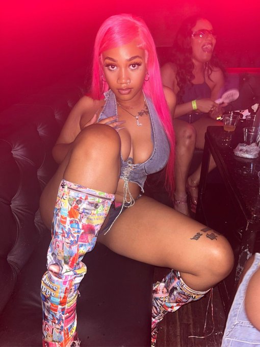 Watch luxxe bucksss's leaked NSFW photo on TwXstars