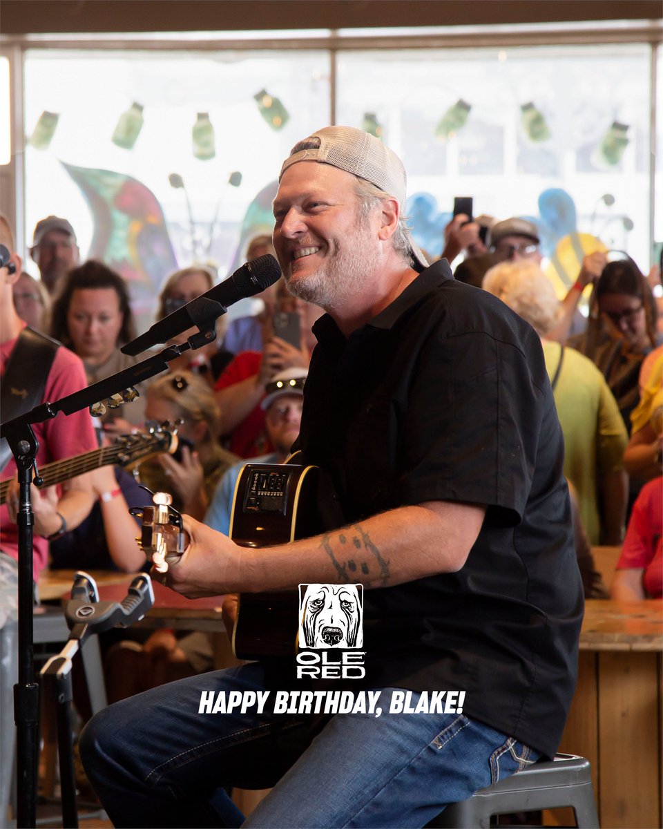 Wishing a very happy birthday to the boss man @blakeshelton today! 🎉