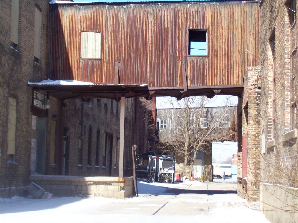 Round the Bend Now and Then Podcast tweet media