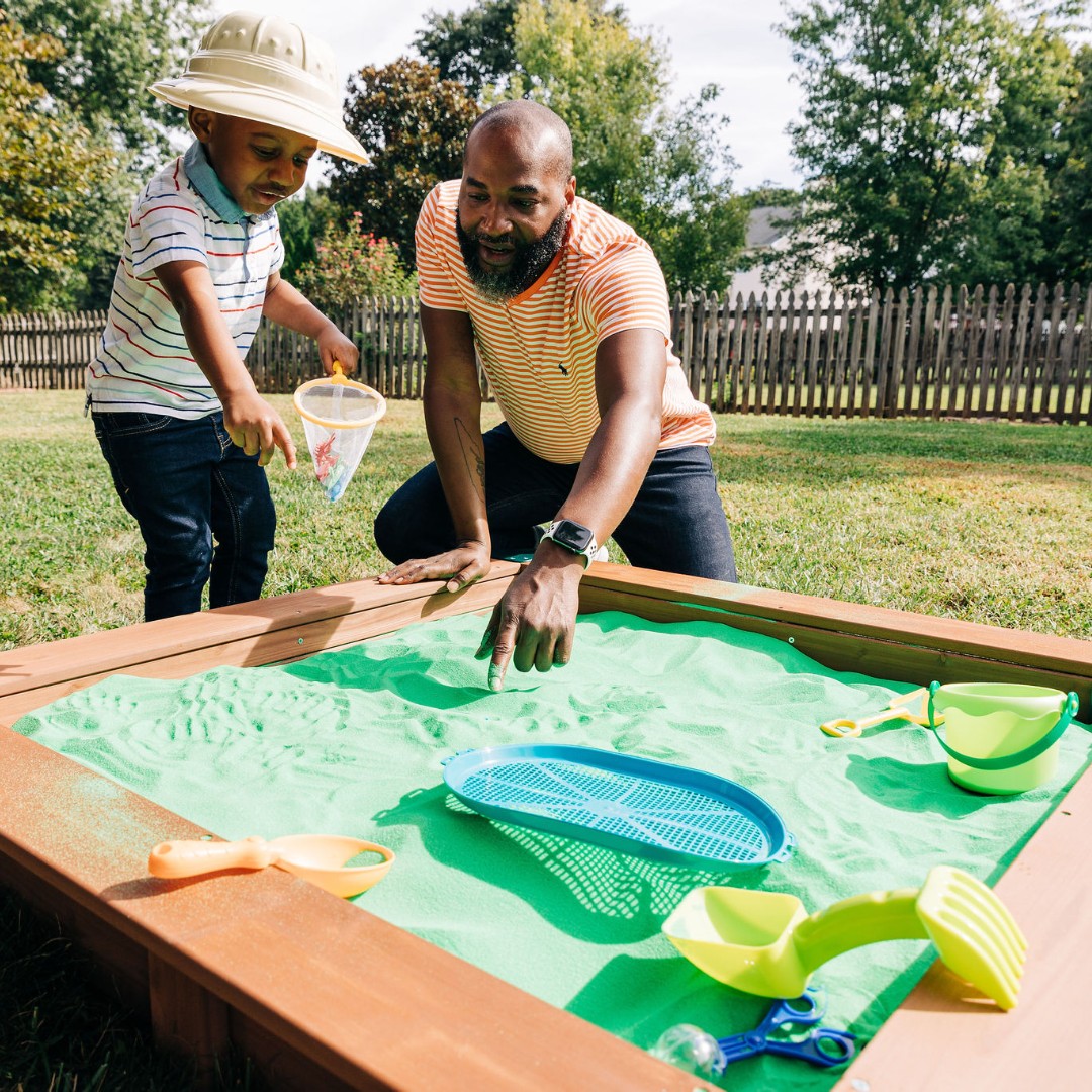 crayolasand's tweet photo. Happy Father's Day from Crayola Play Sand!

Available at select ACE Hardware stores. 
https://t.co/dFzLuuQqSm
#FathersDay #FathersDay2023 #CrayolaPlaySand #PlaySand #SummerFun https://t.co/Vtx5ReNgG6