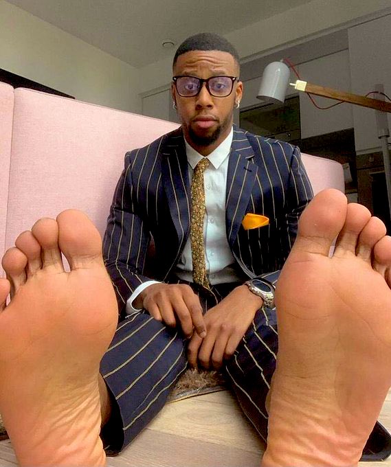 Black Hawq on Twitter: “RT @blackmenfeetluv: Sunday Soles 😍🥵🤤🔥”