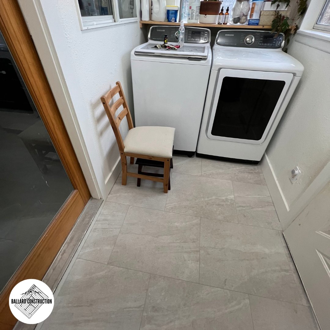 Check out this #luxuryvinyltile project we recently did for a client in #JunctionCityOR. Luxury vinyl tile can be a more affordable and durable option to tile. 👍
📲 conta.cc/3OUOpTa
📞 (541) 321-2090
📨 office@ballardconstructllc.com
CCB# 230449
#oregonhomes