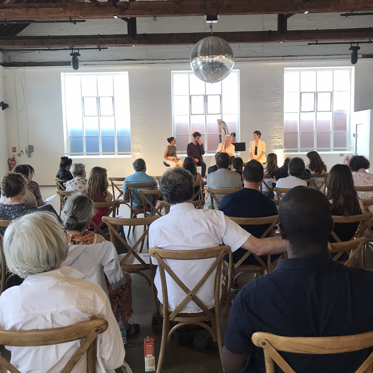 operaupclose's tweet photo. The Q&A has kicked off with the amazing panel @dalia_aldu @AlighaderiUK @glynofwelwyn and @FloraMcIntosh18 👀
#wetwowerelovers
#paneltime
#letscreate
@artsTBW @RefugeeWeek @ace_southwest https://t.co/h6hGWz0FTU