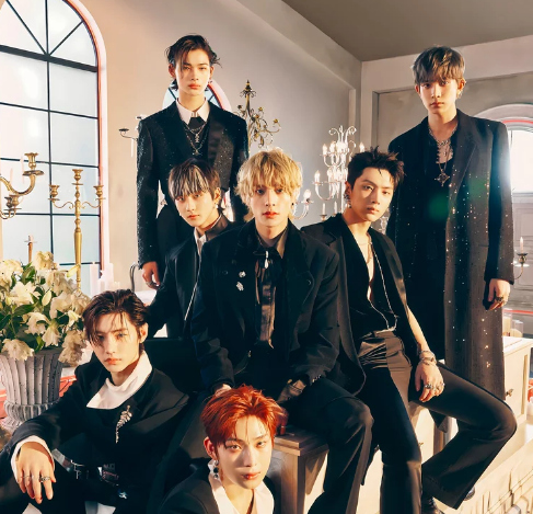 AboutMusicYT's tweet photo. ENHYPEN is now the 4th gen kpop boy group with the biggest Monthly Listeners peak on Spotify (9.594M). https://t.co/lodrCJN38n