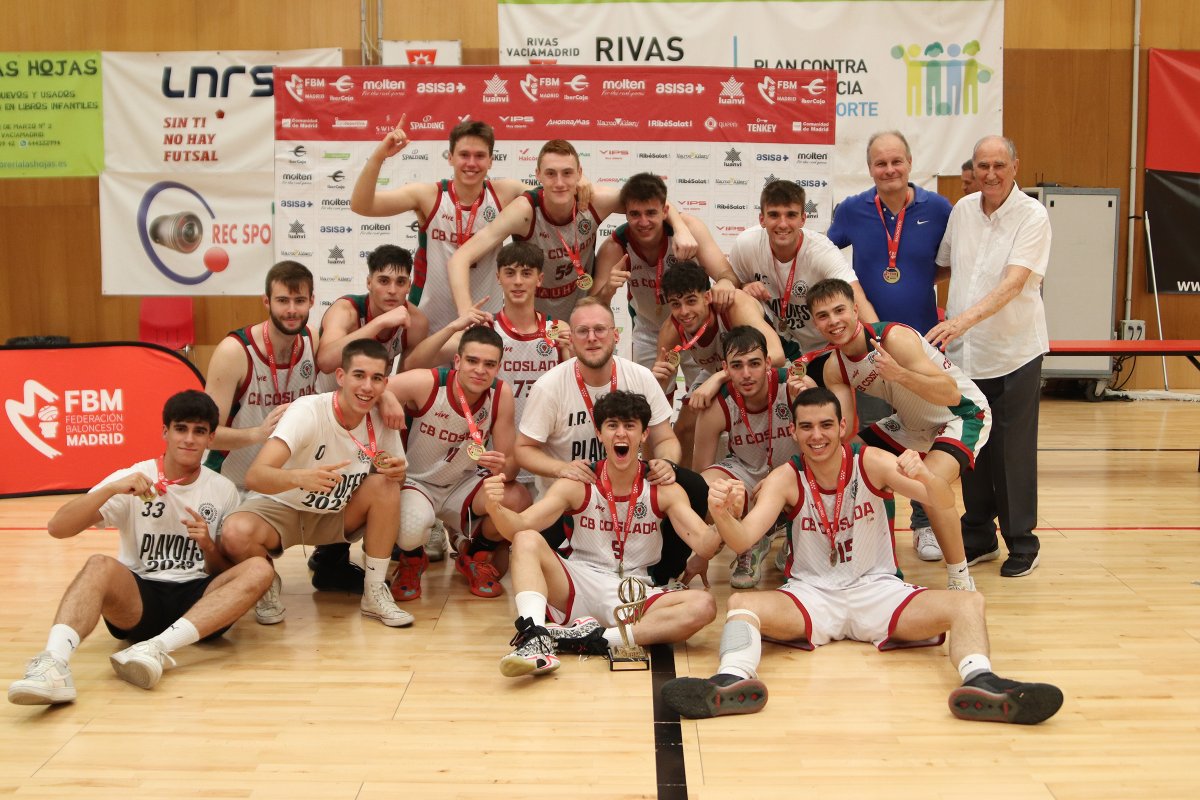 FBMadrid's tweet photo. Clasificación final de Sub 22 masculino Oro

Campeón: Bauhaus @CBCoslada 
Subcampeón: @CVABaloncesto 
Tercer clasificado: @DistritOlimpico 
Cuarto clasificado: @UrosDeRivas https://t.co/7Tfjh1J9ET