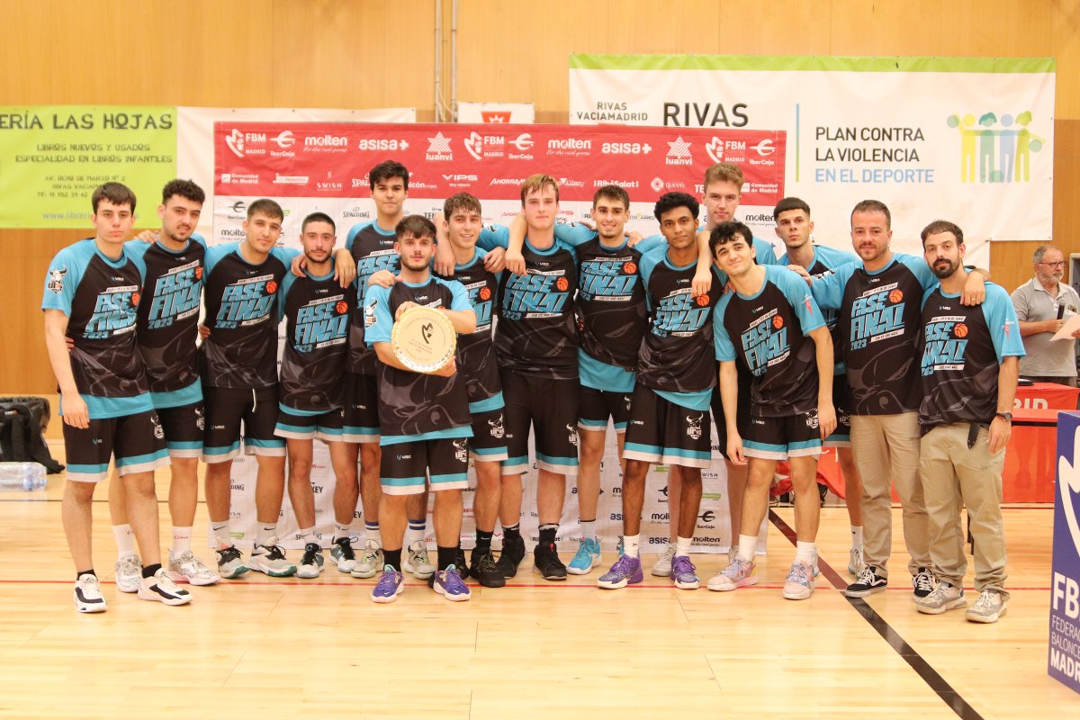 FBMadrid's tweet photo. Clasificación final de Sub 22 masculino Oro

Campeón: Bauhaus @CBCoslada 
Subcampeón: @CVABaloncesto 
Tercer clasificado: @DistritOlimpico 
Cuarto clasificado: @UrosDeRivas https://t.co/7Tfjh1J9ET