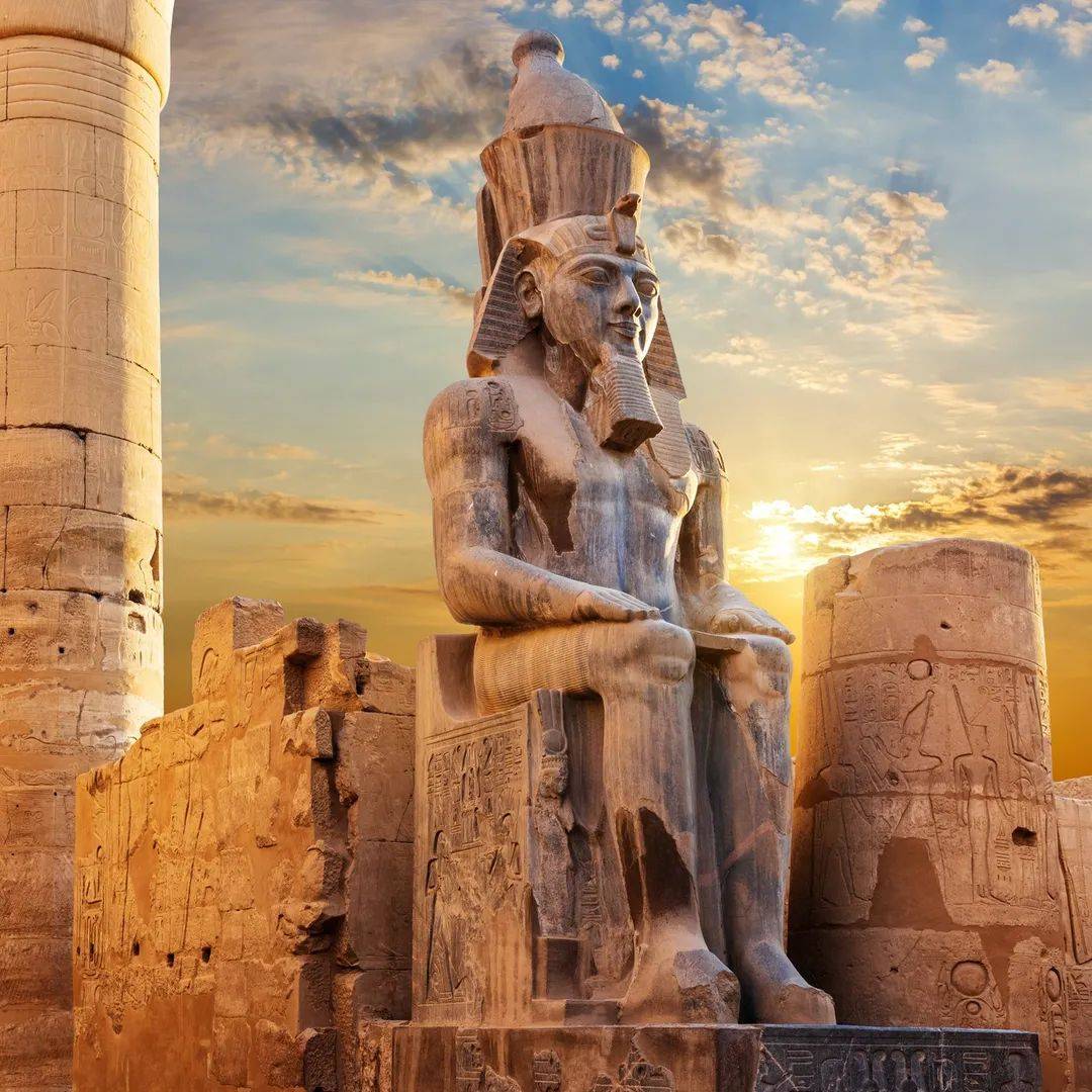 Fathers in Black History - Pharoah Ramses II ruled for 70 years and had 100 children. #egypt #kemet
 #happyfathersday #blackfathers #blackfatherhood #daddyonduty #blackfatherhoodmatters
