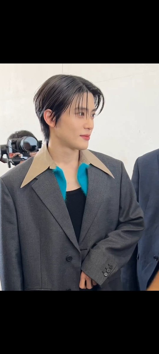 Bbyincess_'s tweet photo. So handsome 😍#PradaSS24xJaehyun https://t.co/HOgdId0BhE