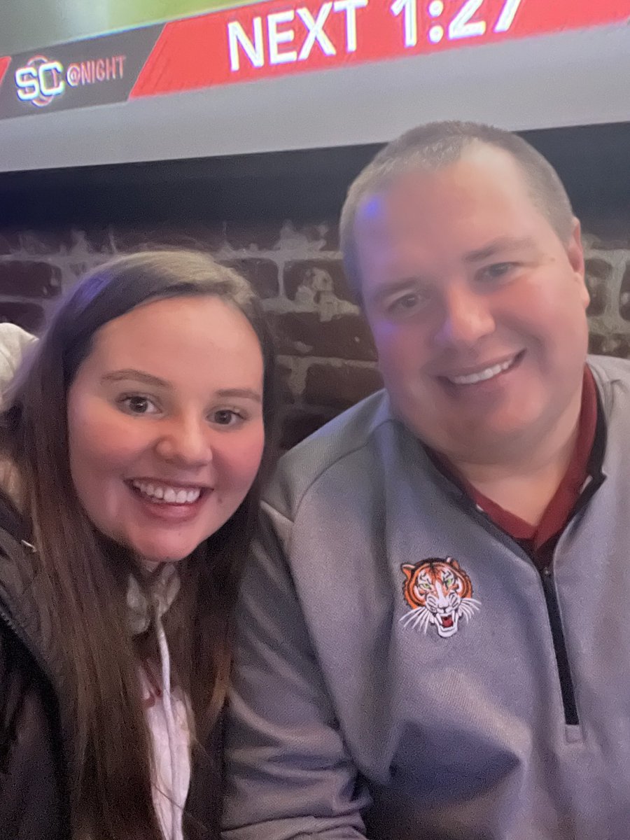Libby_Mensen's tweet photo. Happy Father’s Day to the GOAT @brian_mensen love ya papa <3 https://t.co/MnSQ0HmKZl