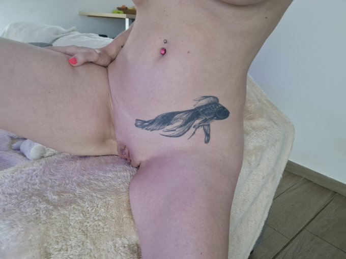 Bon dimanche les coquins 💋💋💖💖 https://t.co/ucMJ2IvCx8 https://t.co/zOIFzwPhnJ