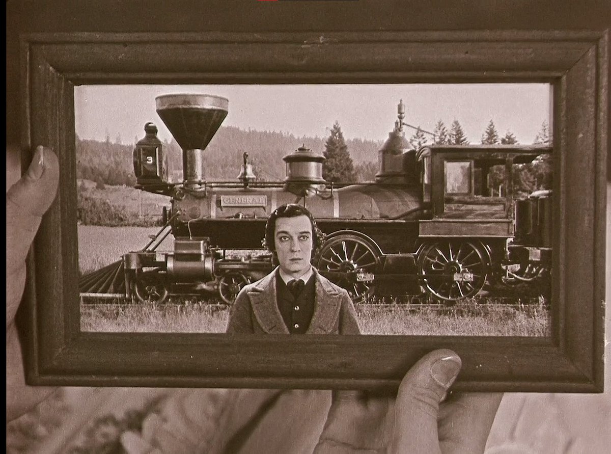 🎬#TheGeneral (1926) / #BusterKeaton:

''There were two loves in his life: his engine and...''