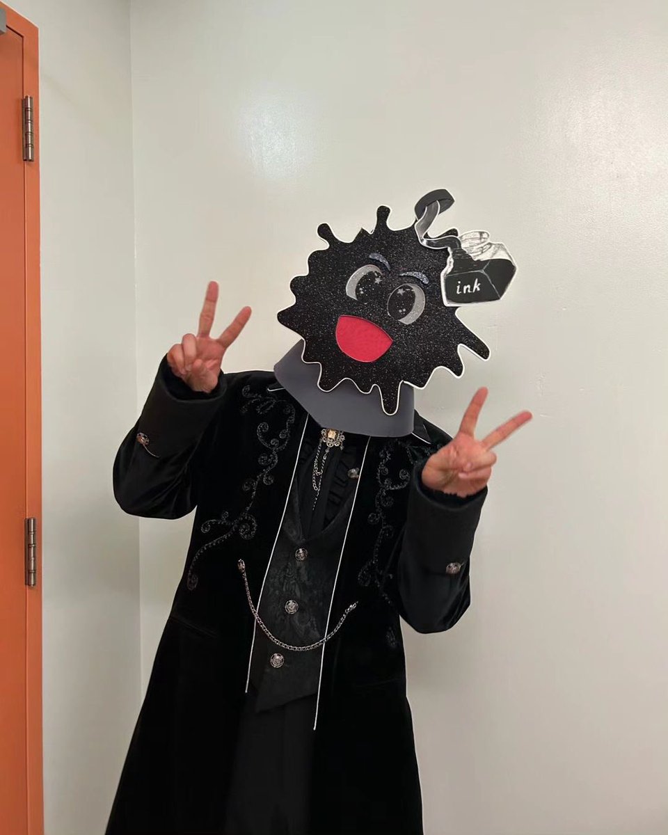 StrayKidsAddict's tweet image. [IG realstraykids] 230618 #SEUNGMIN

Ink คือใครหรอครับ??? #KingofMaskedSinger
#.ซึงสตาแกรม

@Stray_Kids #StrayKids #스트레이키즈

7p: instagram.com/p/Ctomg22hFxm/…