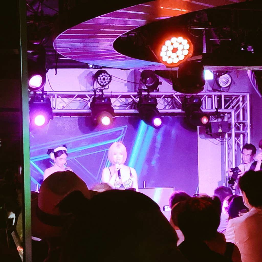 Stymoco's tweet photo. 舞台やMVやCMの撮影と同じにグラビア撮影も楽しいんだ!!って。
それだけだけど充分な理由だと思って参加したよ🤲

#ガルパレ 
#あおちゃんぺ ちゃん https://t.co/mzBlQbUSQS