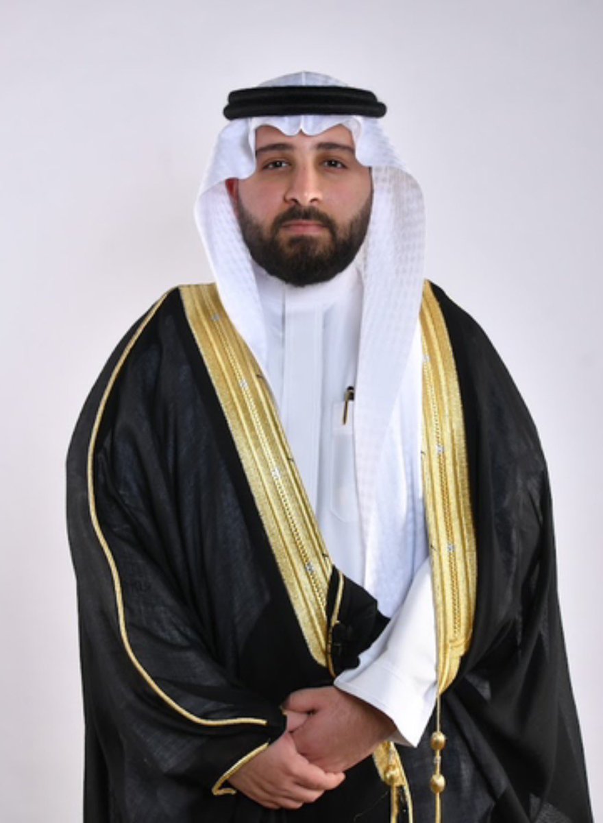 Farisalghamdi0's tweet photo. الحمدالله على الختام 💙🎓

الحمدلله الذي يسر البدايات، و ألهمنا الصبر حتى بلغنا به الغايات. 

بفضل من الله ومنّته تخرجت من كلية الصيدلة بجامعة الملك سعود مع مرتبة الشرف الثانية سائل المولى عز وجل التوفيق لي ولزملائي. 
فالحمدلله عند البدء وعند الختام. https://t.co/G6khzBnuJ9