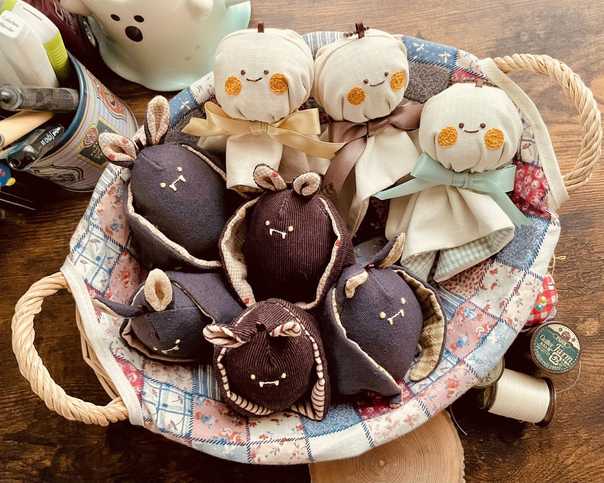 multiple girls food cookie photo (object) apron brown hair twintails  illustration images