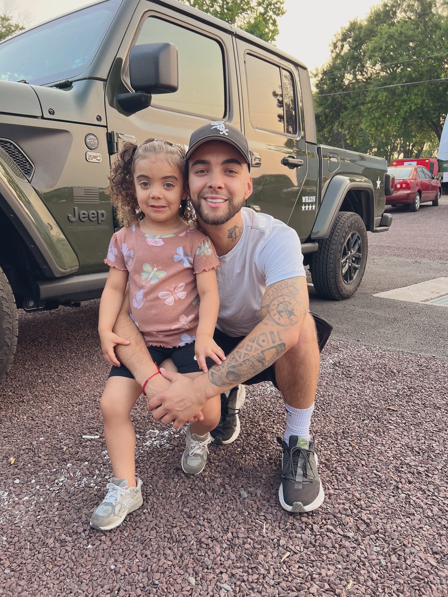 Sward___'s tweet photo. That’s that. #FathersDay thank u for showing me a different world Loreleia❤️ https://t.co/q4HnhOZm6B