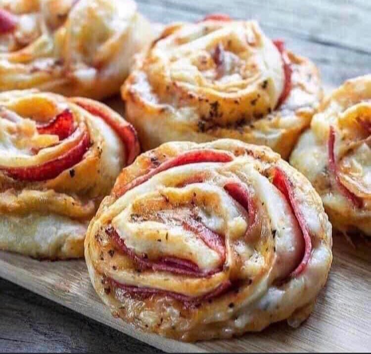 Low carb pizza rolls😋

🙋Don’t forget to Get FREE eBook 🎁📩 '365 Days of Keto low carb recipes' are available.
Click the link in below 👇
( beacons.ai/lowcarbjiji/) 👈 

Follow us For Daily Healthy Recipes To Weight Loss & Healthy Lifestyle🥑💯

By: lowcarb_rezept_des_tages