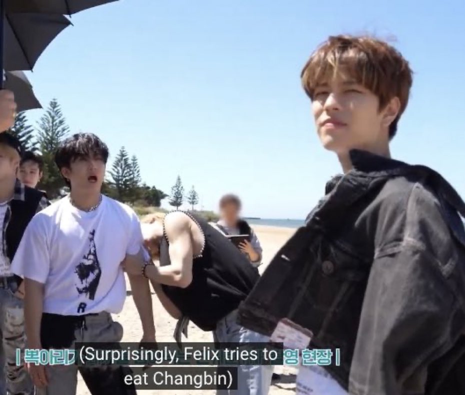stray kids out of context (@outofskz) on Twitter photo 