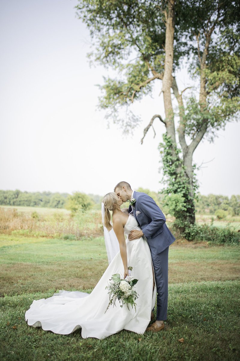 ThatShamuGuy's tweet photo. 💍 https://t.co/1nVlK2A2Wb