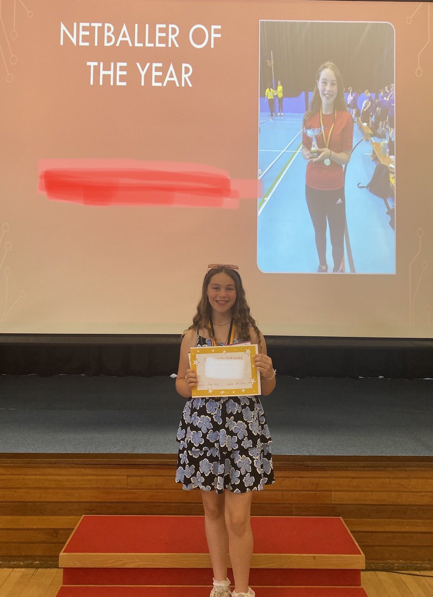 Congratulations to OC for being chosen as netball POY @MrsShearer4 chose O as she has been dedicated to training and was outstanding in her play. Well done O! 👏🏼👏🏼#netballstar #dedication @ActiveStephen ❤️💛❤️