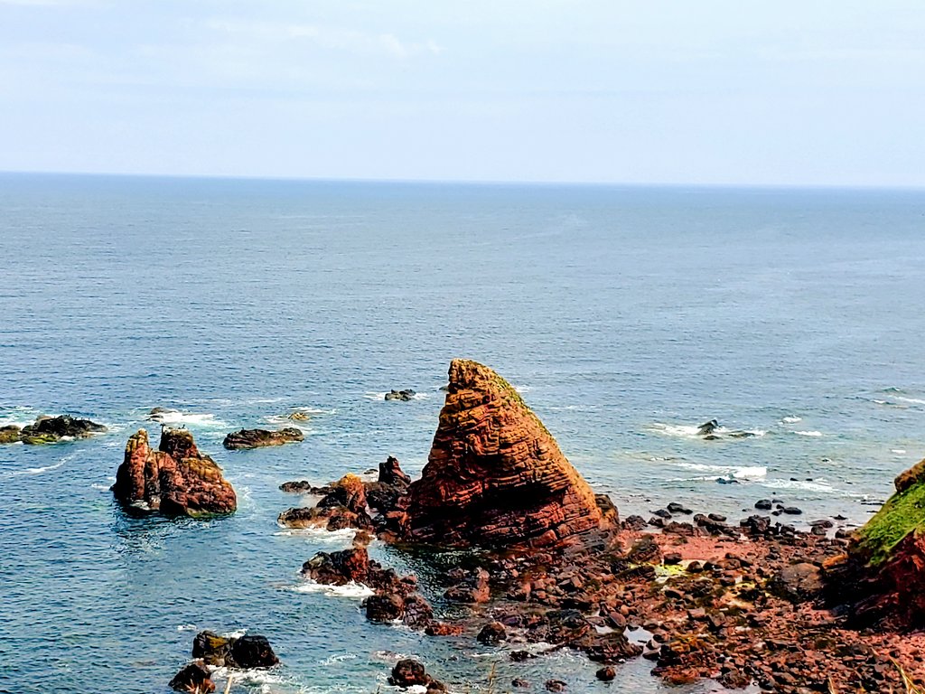 Lovely 7 mile Costal Path Walk today #Eyemouth #StAbbs #Coldinghambay #scottishborders #coastalwalk  #rocks #sea