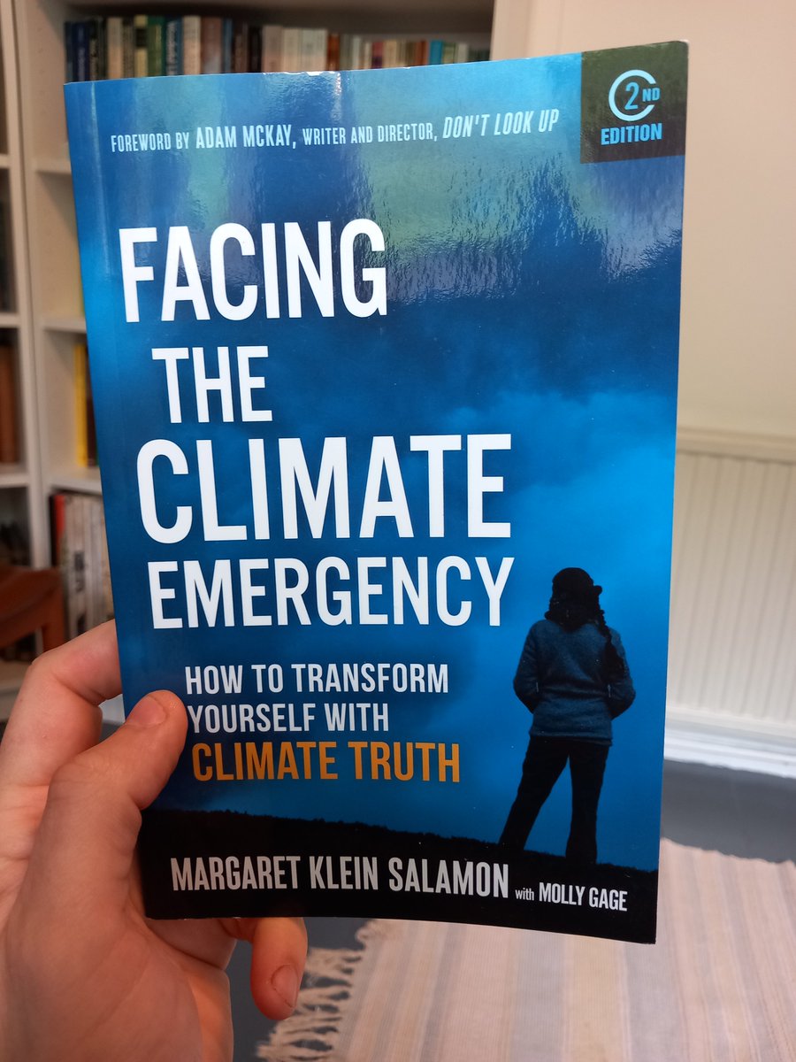 Five books you might like to read when asking what you can do about the #ClimateEmergency🧵 1. @ClimatePsych's excellent guide for turning anxiety into action