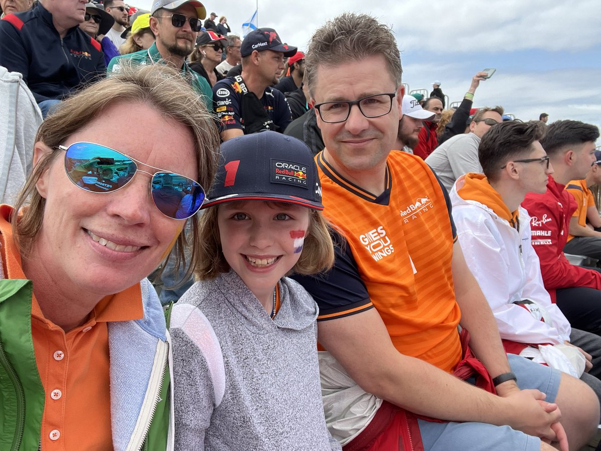 Let’s go Max! #CanadaGP #teamredbull #montreal #HappyFathersDay