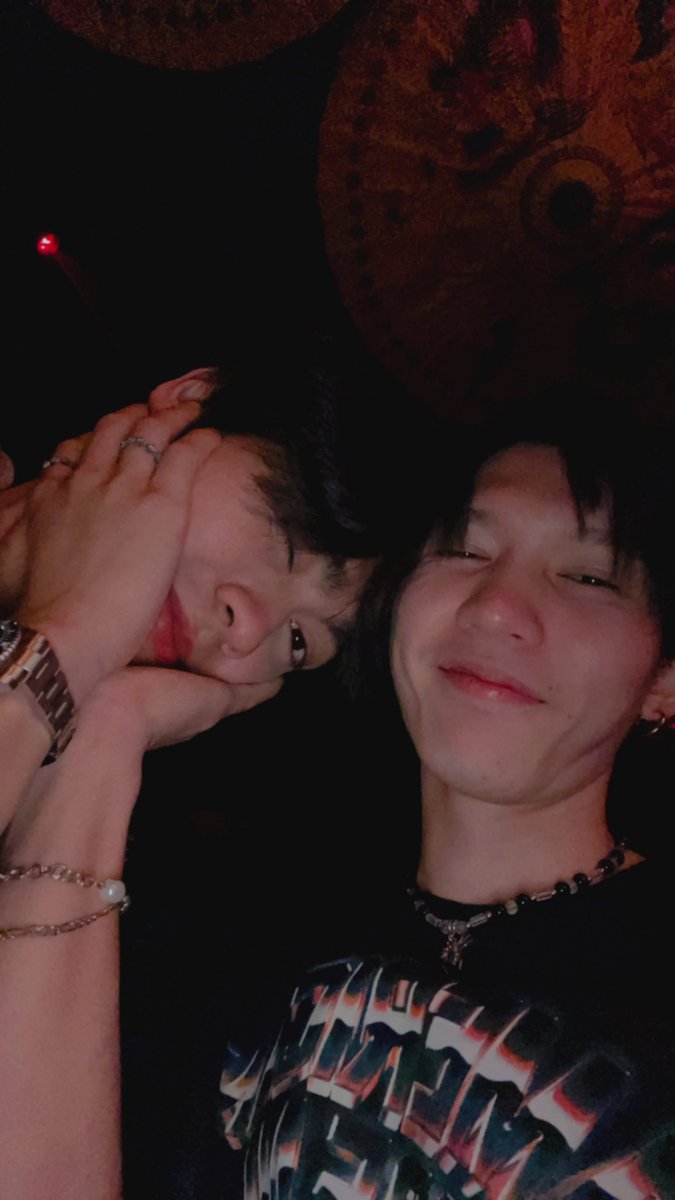 อู๋ท้าน้าบูน tweet media