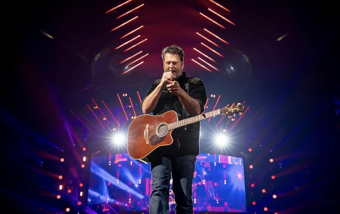 Cheers, it's <a href="/blakeshelton/">Blake Shelton</a>'s birthday! 🍻 Happy birthday, Blake!