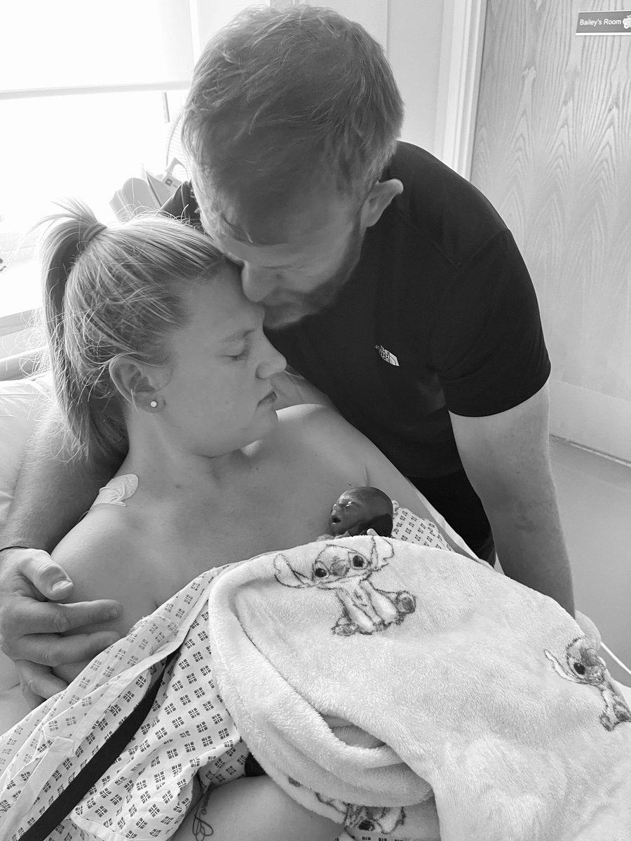 Sarah Thompson tweet media