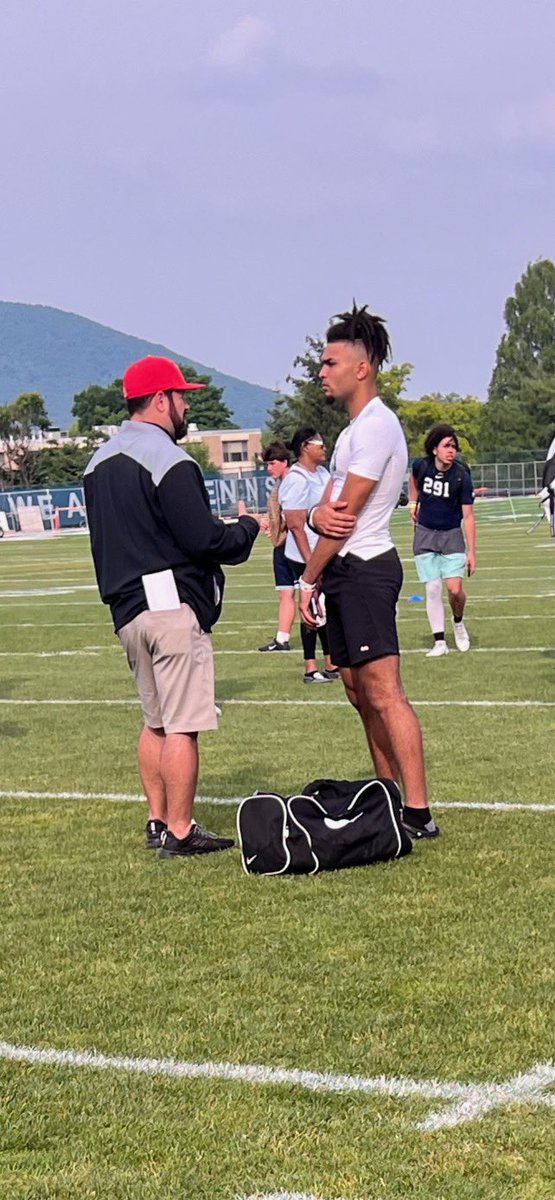 I will be attending The ODU Mega camp This Thursday June 22nd! Looking forward to showcase my talents infront of coaches! <a href="/Coach_DSmith28/">Dontavius Smith</a> <a href="/Coach_Yurcich/">Michael Yurcich</a> <a href="/CoachPhilLongo/">Phil Longo</a> @CoachPecoraSFU <a href="/CoachGoldrich/">Sean Goldrich</a>